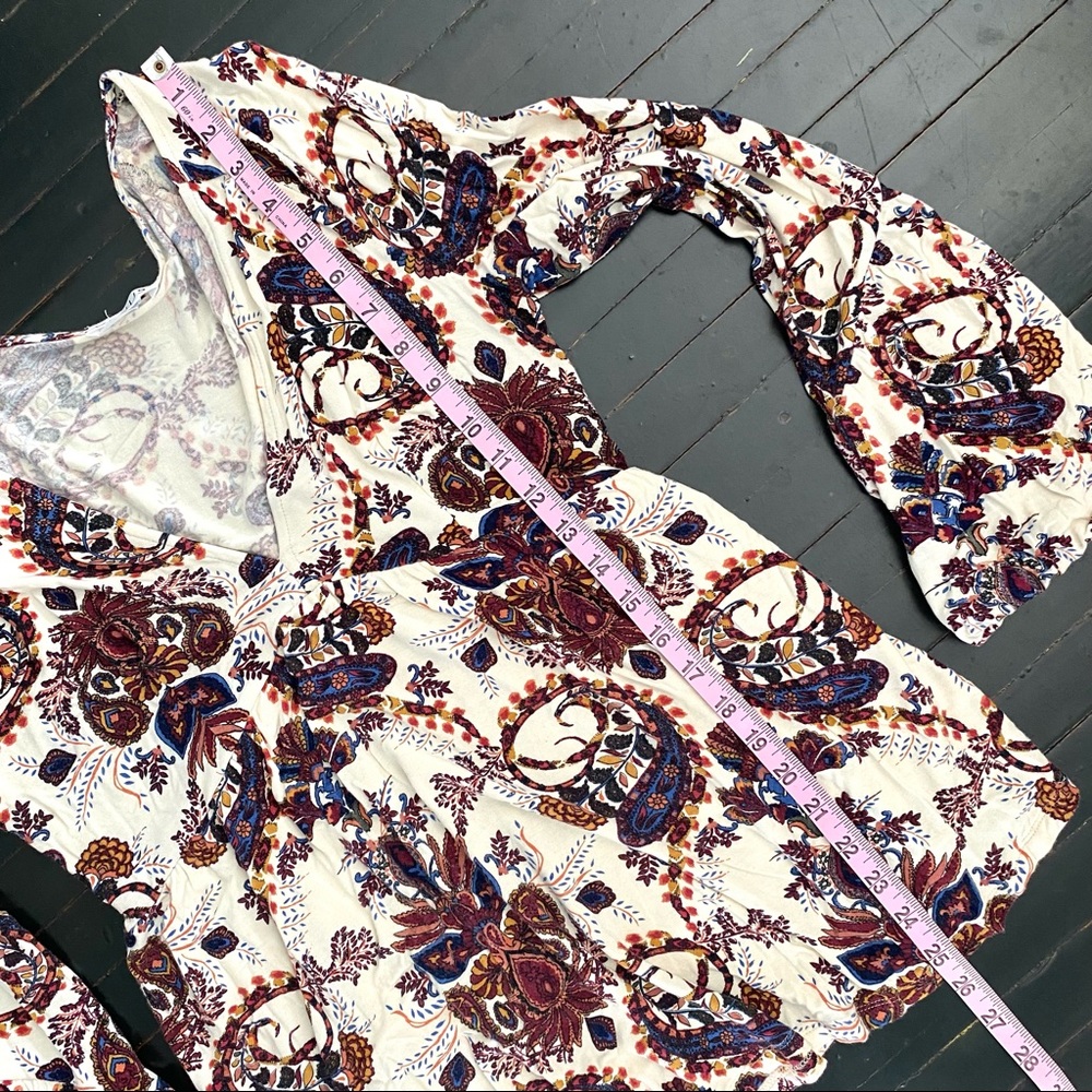 VENUS Cream & Burgundy Paisley Floral Deep V-neck Prairie Hippie Top - Picture 7 of 10